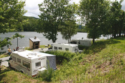 AIRE DE CAMPING CAR DU LAC